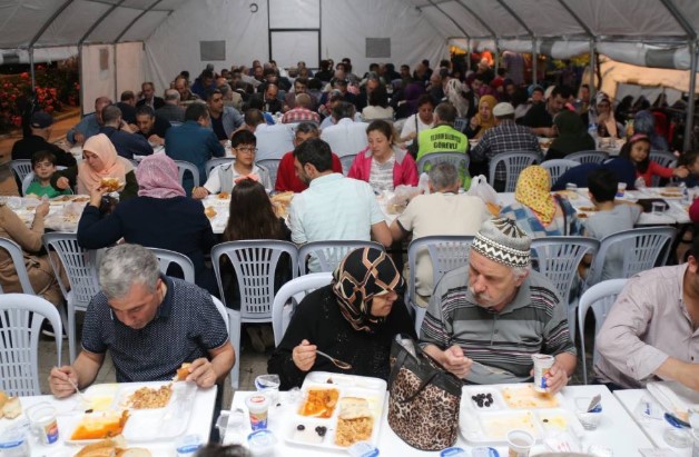 iftar-cadir.jpg