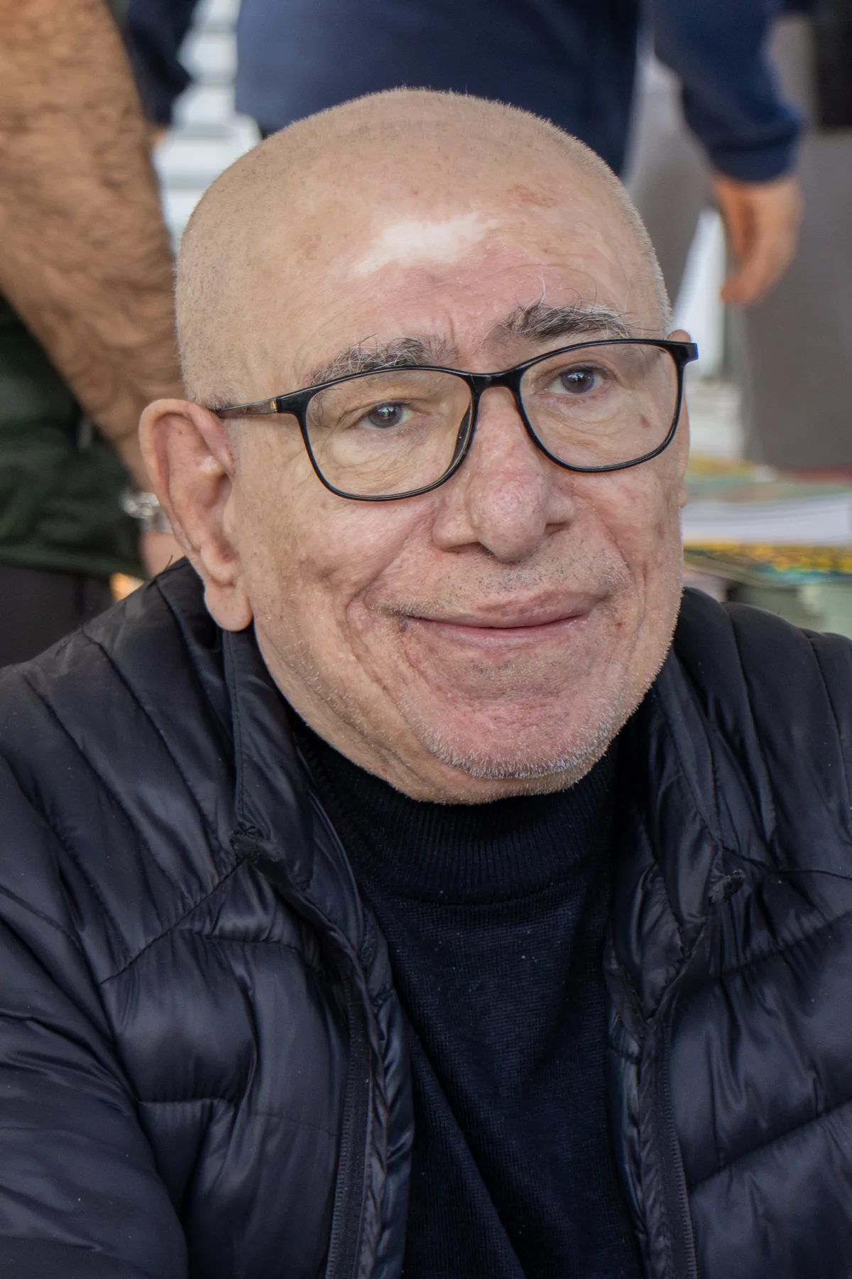 Oyuncu ve yönetmen İlyas Salman'ın bir etkinlikte çekilmiş portre fotoğrafı