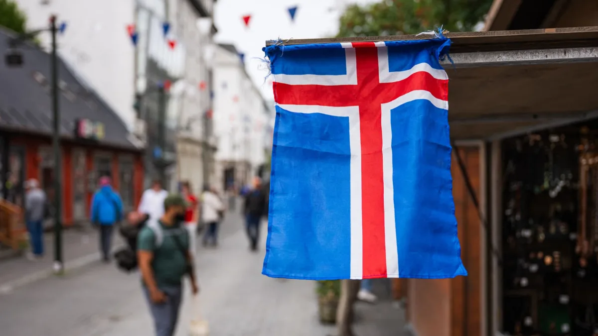 İzlanda’da AB referandumu öncesi ekonomi ve güvenlik gündemini anlatan Reykjavik görüntüsü