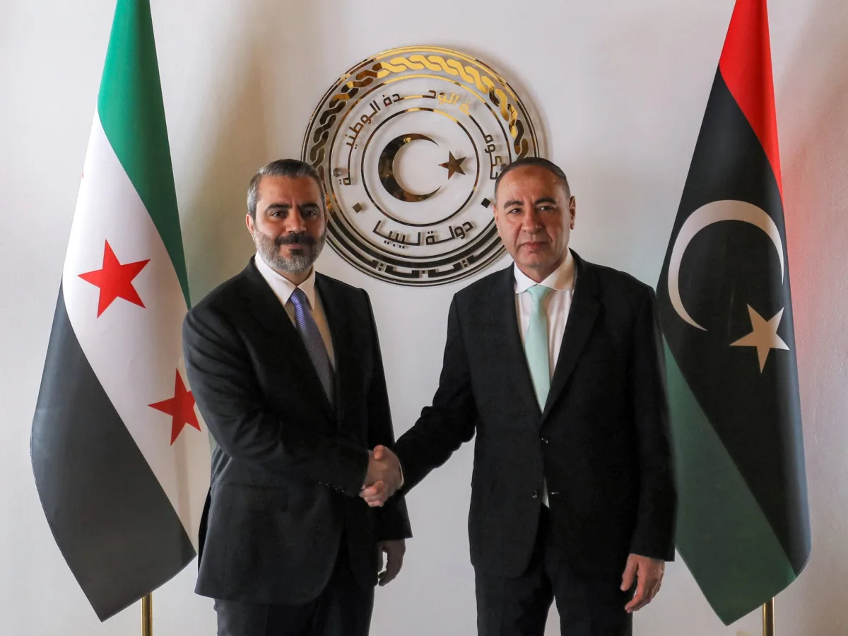 Reunión entre autoridades de Siria y Libia en Trípoli