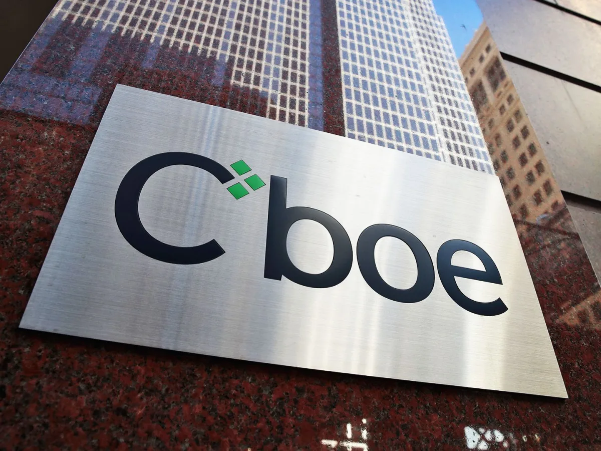 Cboe y S&P anuncian la posible llegada de opciones tokenizadas