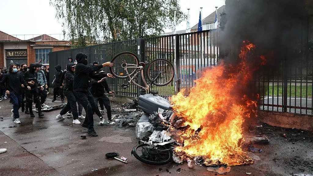 Police and students during high school protests in France
