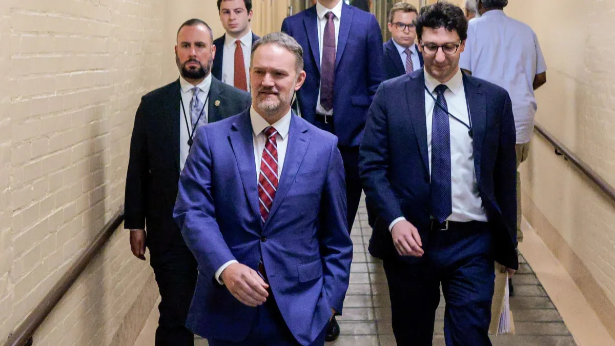 Jamieson Greer en una reunión con legisladores republicanos sobre los aranceles a Canadá
