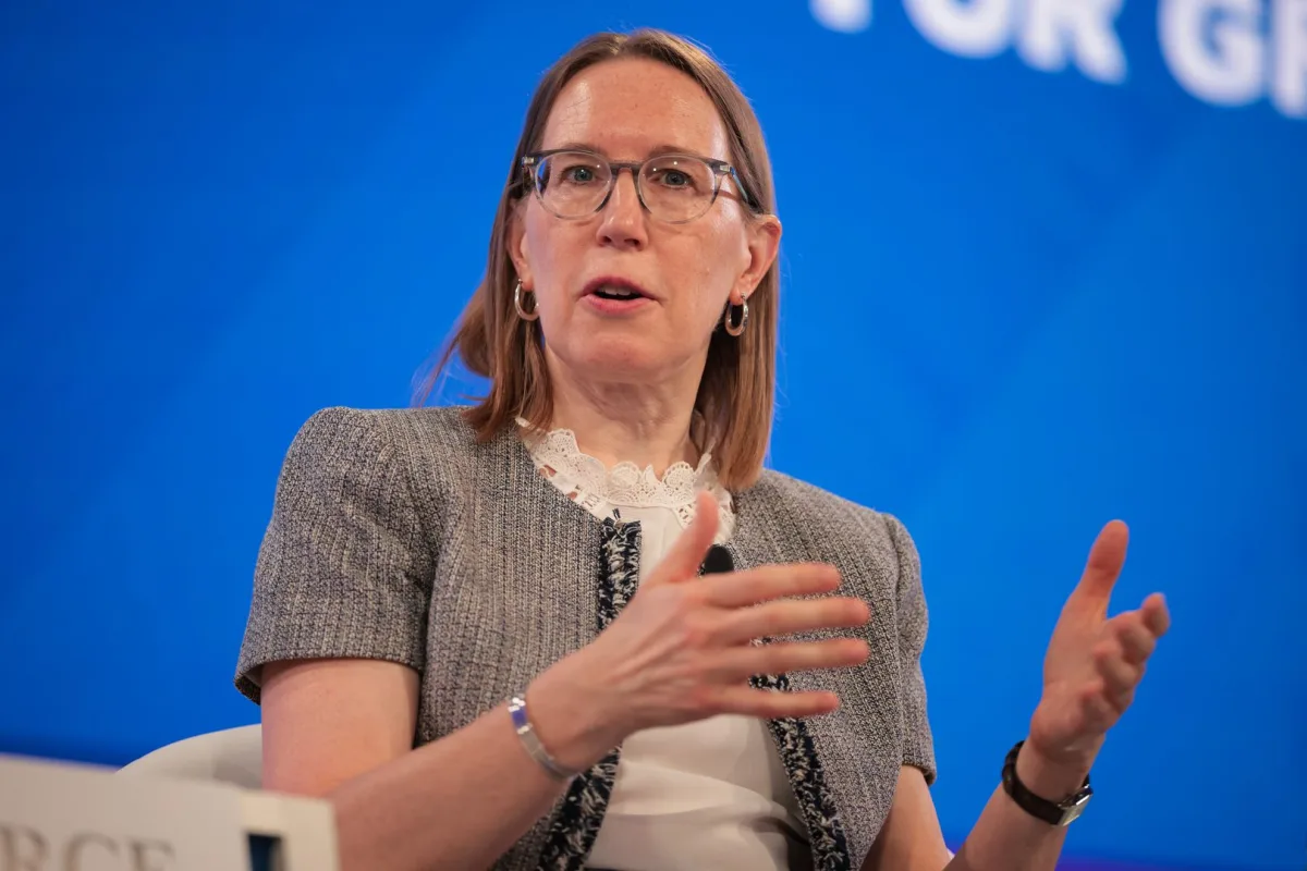 Hester Peirce speaking about crypto regulation at the SEC
